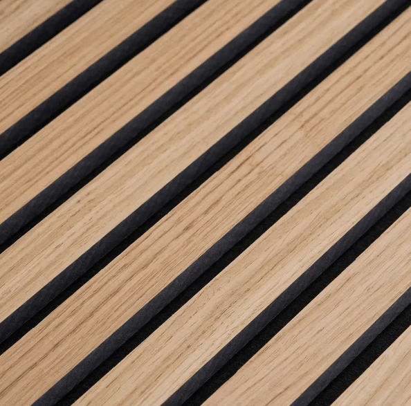 Dekoratives Akustik-Holzpanel – Flexible Wandverkleidung (270 × 110 cm)